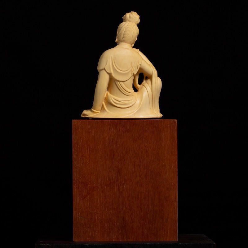 Boxwood Zen-Inspired Free-spirited Guanyin